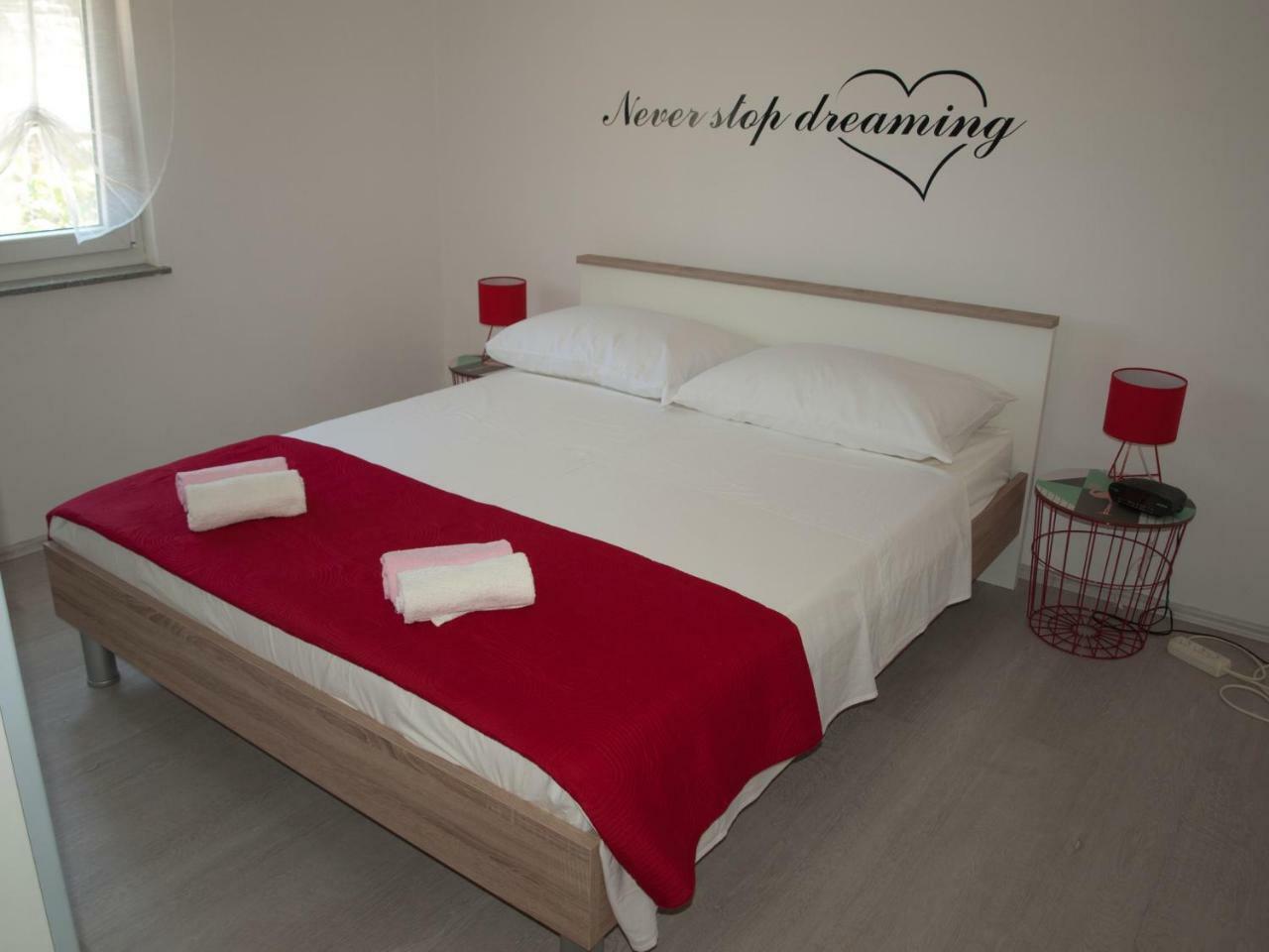 New Apartment Ema II Vrh  ภายนอก รูปภาพ